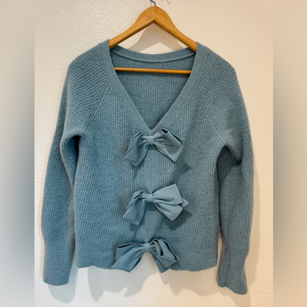 Vineyard Vines Dusty Blue V-Neck Bow-Front Sweater